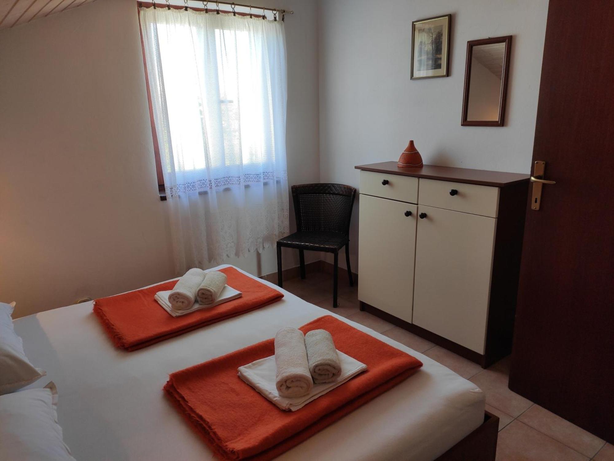 Apartments With A Parking Space Novalja, Pag - 6552 Номер фото